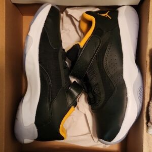 Jordan 2Y Boy Black Sneakers with Yellow Highlights